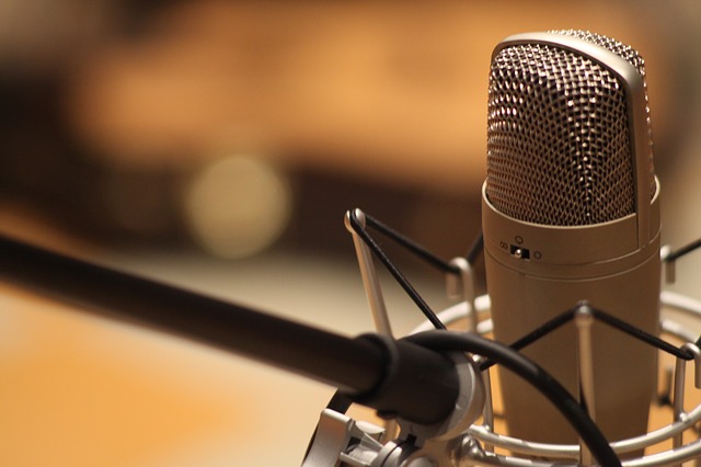 4 Surprising Storytelling Lessons Marketers Can Learn from Howard Stern